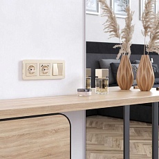 Рамка Werkel Platinum на 3 поста шампань W0032611 4690389184499 4