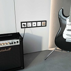 Акустическая розетка Werkel Hammer х4 белый W1285001 4690389163104 1