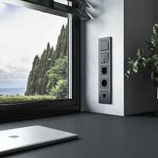 Рамка Werkel Senso на 5 постов черный стекло soft-touch W0053108 4690389214288 1