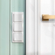 Перекрестный выключатель одноклавишный Werkel белый W1113001 4690389155086 5