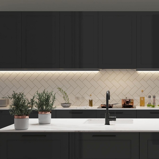 Профиль накладной с рассеивателем черный/белый 2м. Apeyron 08-10-ЧБ Фото № 11