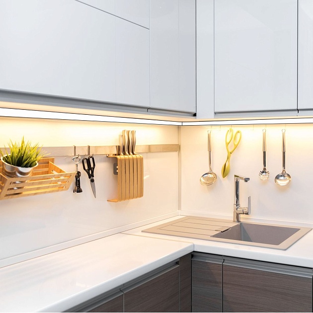 Профиль накладной с рассеивателем черный/белый 2м. Apeyron 08-03-ЧБ Фото № 15