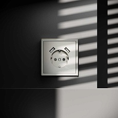 Розетка встраиваемая Voltum S70 с заземлением и защитными шторками, 16А, с USB, A+A, (шелк) VLS040404 1