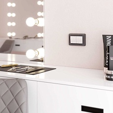 Розетка двойная влагозащищенная с заземлением с защитной крышкой и шторками Werkel перламутровый рифленый W1172213 4690389178122 2